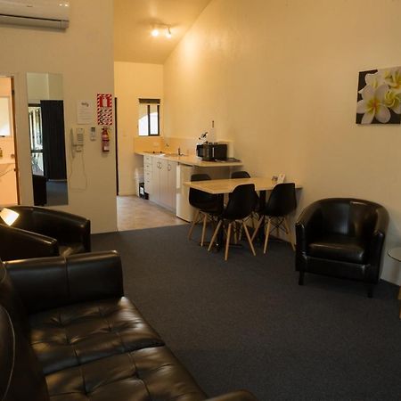 Captains Quarters Motor Inn Cambridge Esterno foto