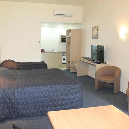 Captains Quarters Motor Inn Cambridge Esterno foto