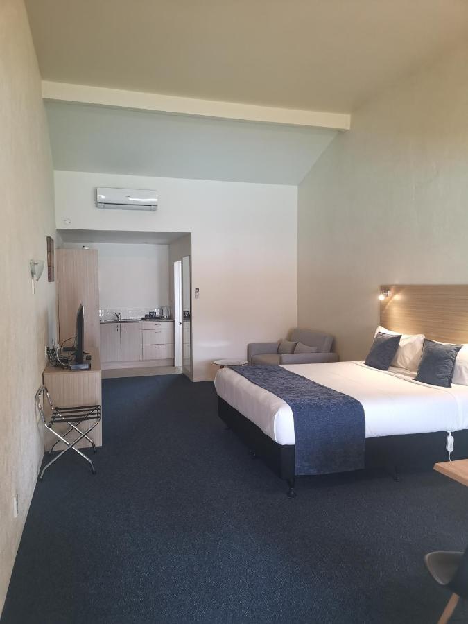 Captains Quarters Motor Inn Cambridge Esterno foto