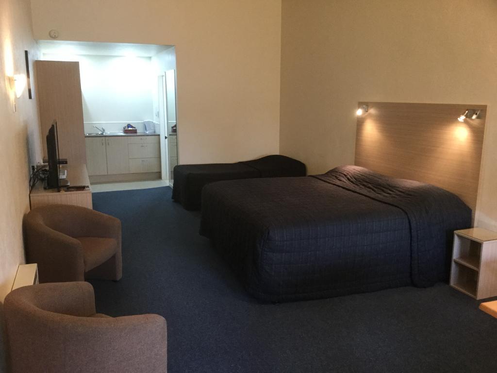 Captains Quarters Motor Inn Cambridge Esterno foto