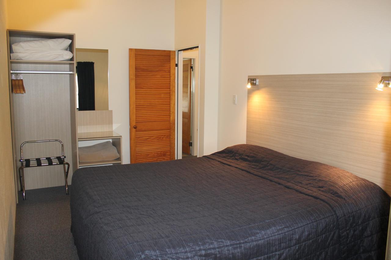 Captains Quarters Motor Inn Cambridge Esterno foto