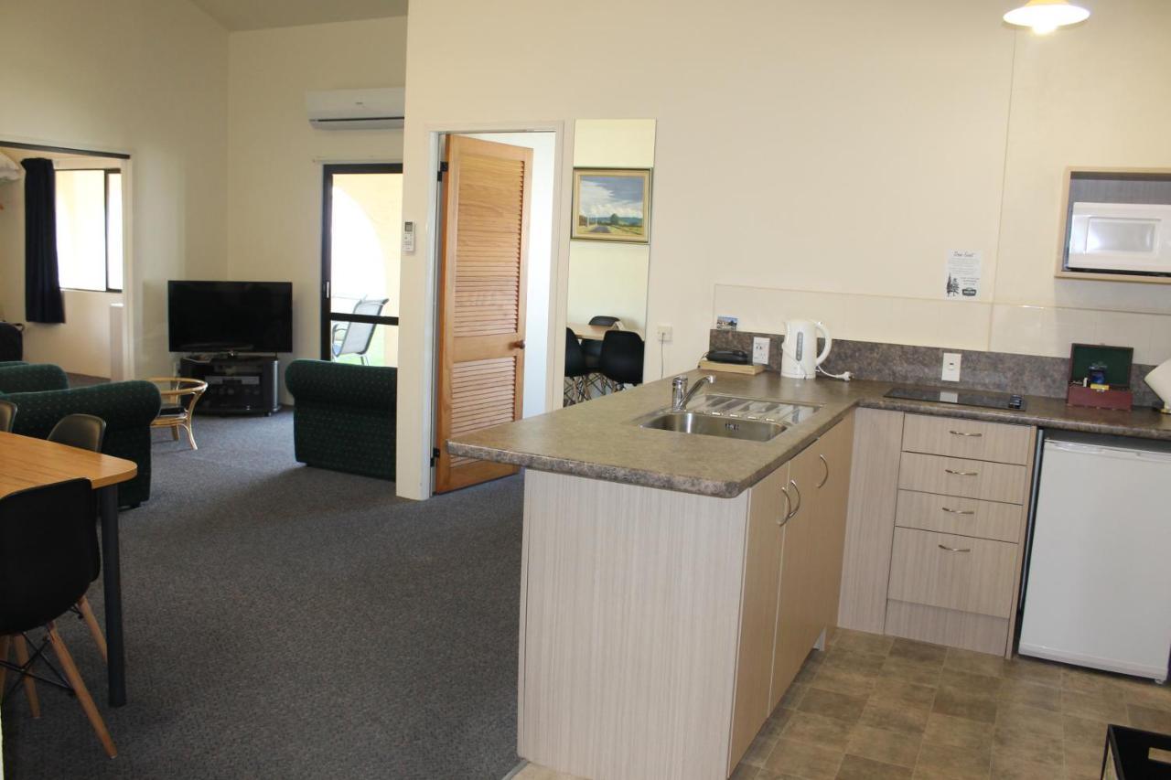 Captains Quarters Motor Inn Cambridge Esterno foto